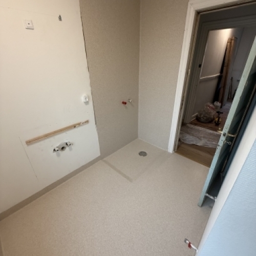 Lægning af vinyl på badeværelset