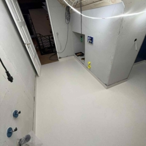 Vådrumsvinyl montering Thy