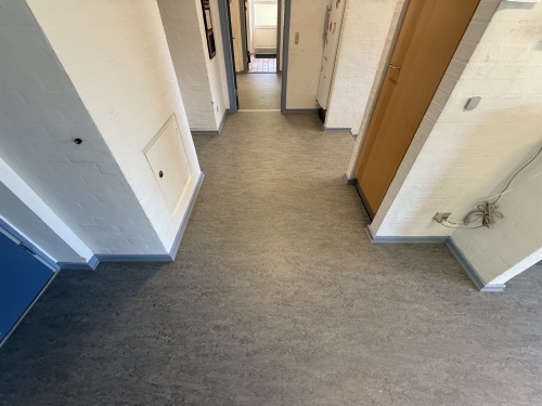 Linoleum monteret i hus 