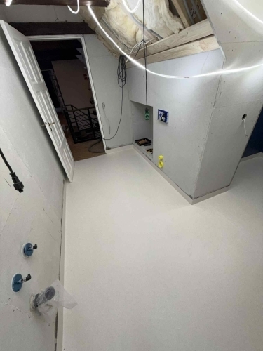 Vådrumsvinyl montering Thy